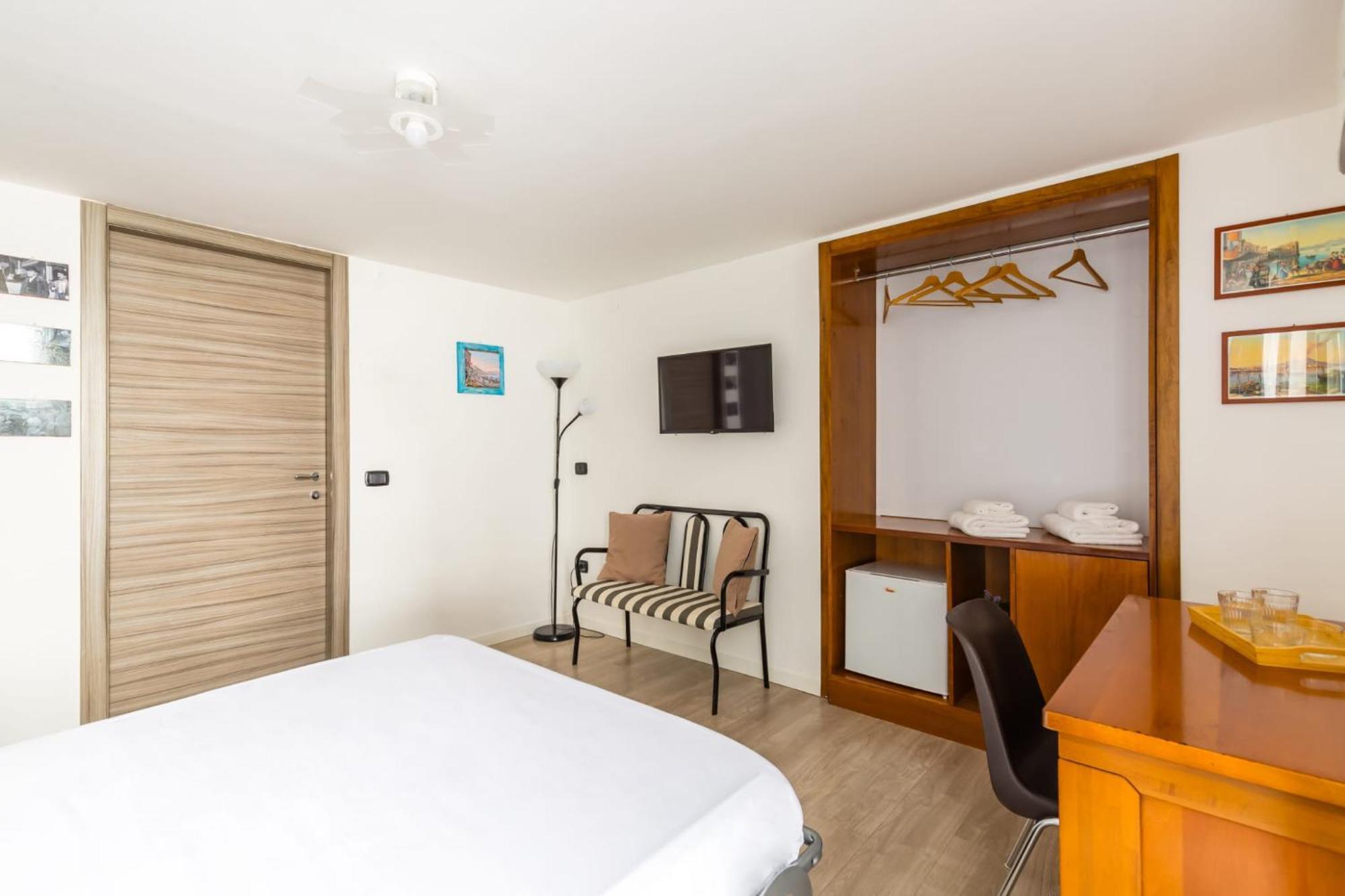 B&B Antica Napoli Экстерьер фото